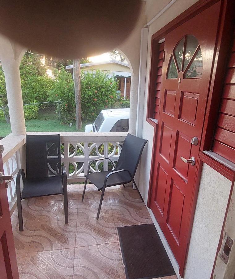 Carmen Apartment Бриджтаун Екстериор снимка